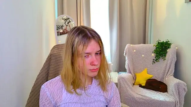 Chat +18 de MilanaRayy ao vivo