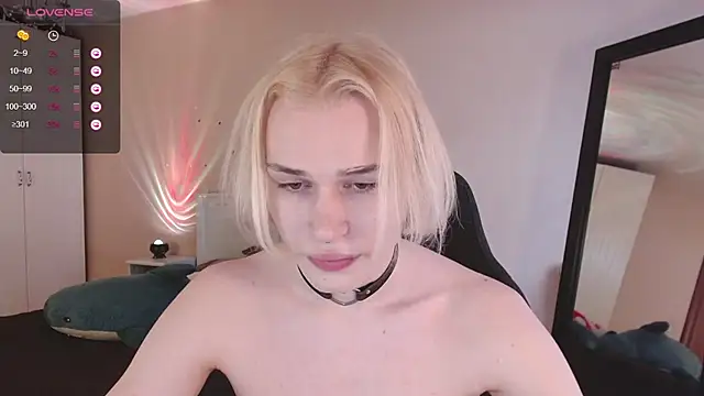rainbow__salt élő XXX-chatje
