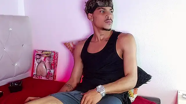 Angel_foxc13 Adlı Modelin Canlı XXX Sohbeti