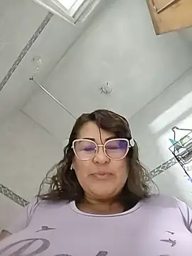 AlexxiaaMat 现场XXX聊天