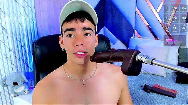 Alejandro_karter18 élő XXX-chatje