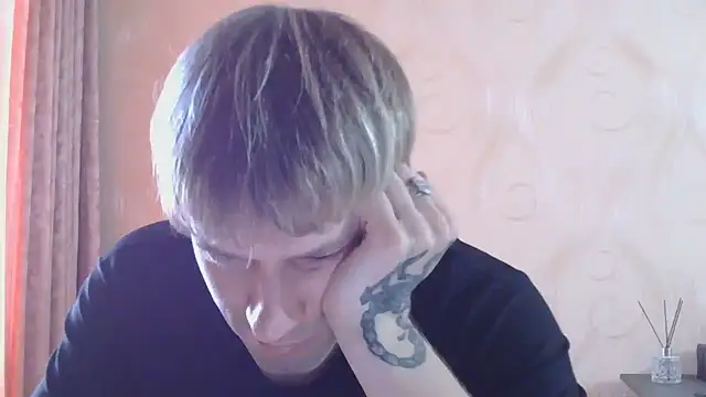 frama666 现场XXX聊天