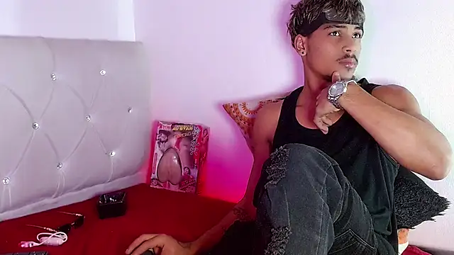 Angel_foxc13のライブXXXチャット