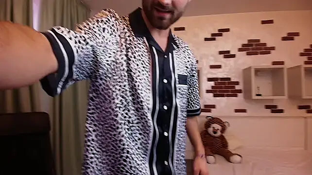 KyloEast Live XXX-Chat