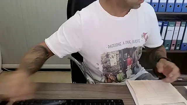 Show modela Evasionee na web-kameri