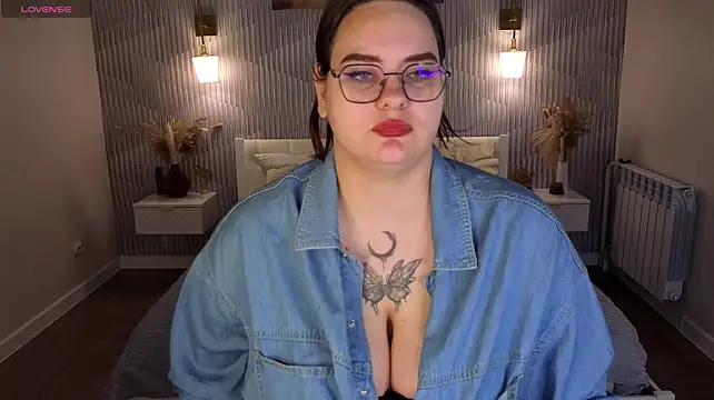 Kity_Mooree Chat XXX in diretta