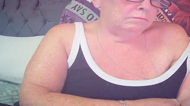 Playful_MILF_Demi Live XXX Chat