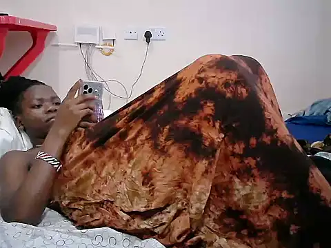 QueenSar's Live XXX Chat
