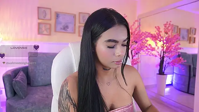MeganLowell: онлайн-секс-чат