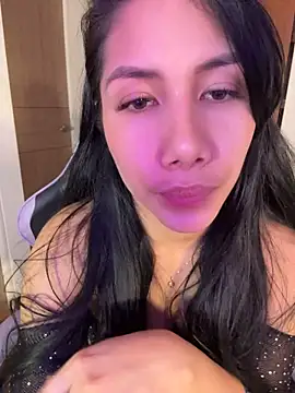 ArianaReynoldss Live XXX-Chat