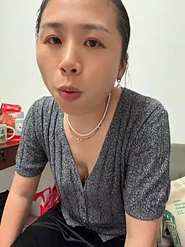 Iridessa- Live XXX-chat