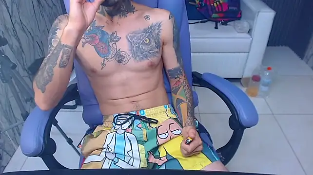 XXX chat uživo modela Boy_tatto77
