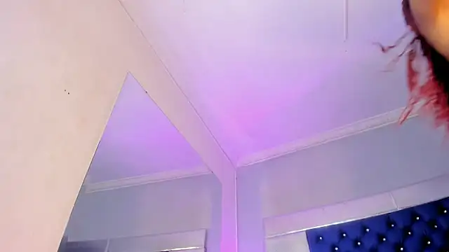 Ciara_HotTsのライブXXXチャット