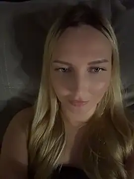 Aleksandrakis Adlı Modelin Canlı XXX Sohbeti