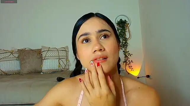 Lizzy_kanee XXX чат на живо