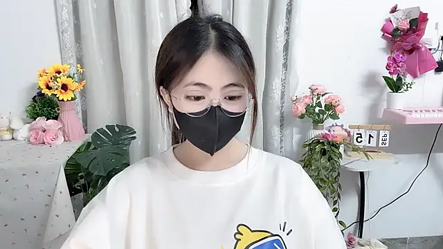 MIJ-Uwuu's Live XXX Chat