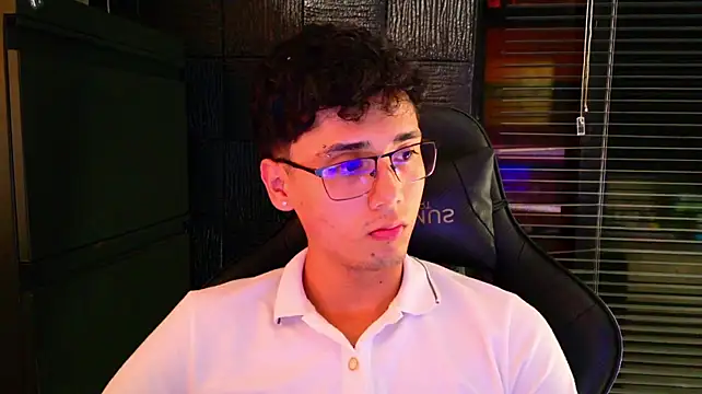 SrJacobs' Live XXX Chat