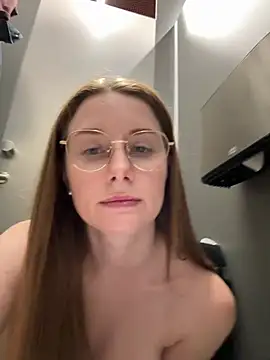 FReyja_44's Live XXX Chat