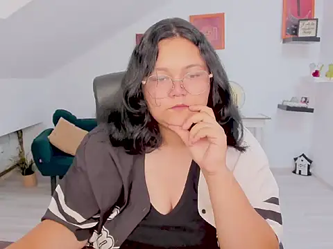 Chat XXX en directo de HaraNoir
