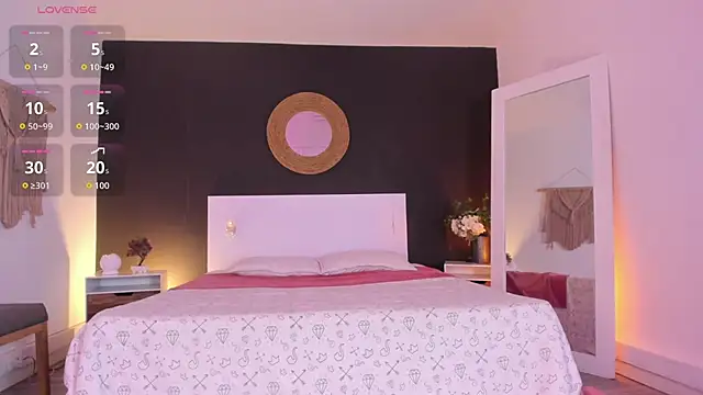 VioletPaket 现场XXX聊天