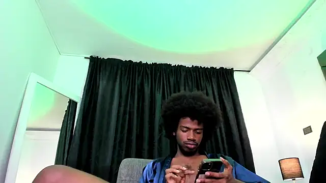 צ'אט XXX בשידור חי של AllexJacob