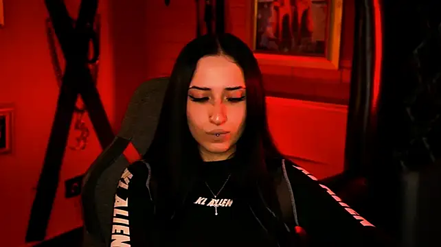 Chat XXX en directo de MonicaLowes