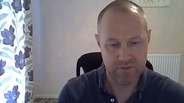 Fuck_Buddy_UK XXX чат на живо