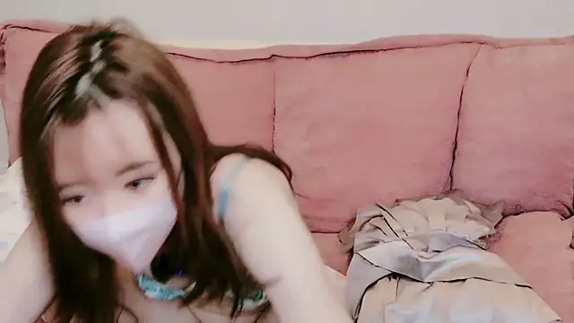 XXX chat uživo modela MIYU_CHANNEL