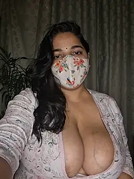Natasha_Nice01 Adlı Modelin Canlı XXX Sohbeti