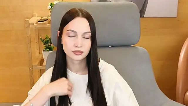 EmikoMenasco Live XXX Chat