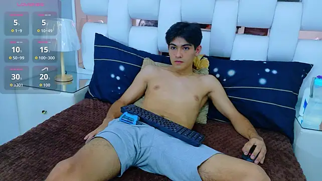 Chat +18 de TaylerCruz ao vivo