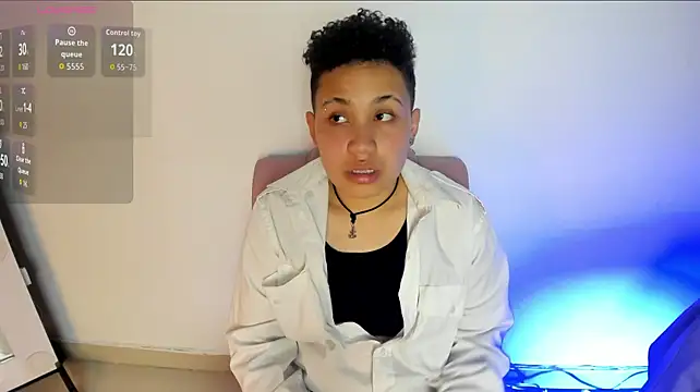 BullSmoke19 Live XXX Chat