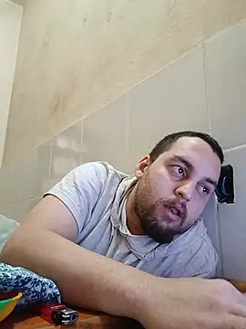matvaz21cm Chat XXX in diretta