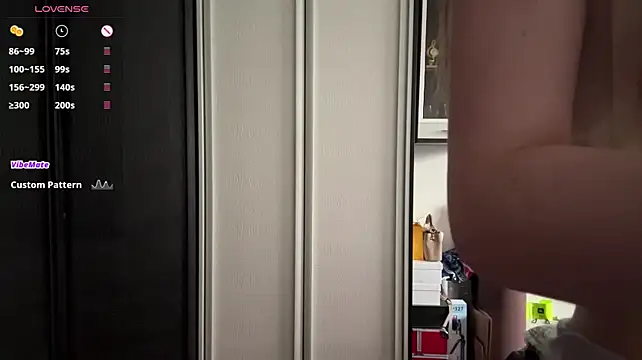 PolliStarのライブXXXチャット