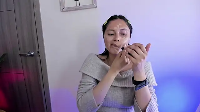Chat XXX en directo de Kyomi_chang
