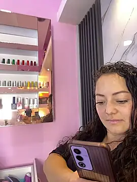 Chatroom XXX en direct de Nails_Lucia