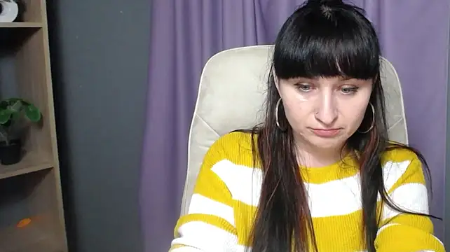 NinaFlawlees: вебкам-шоу
