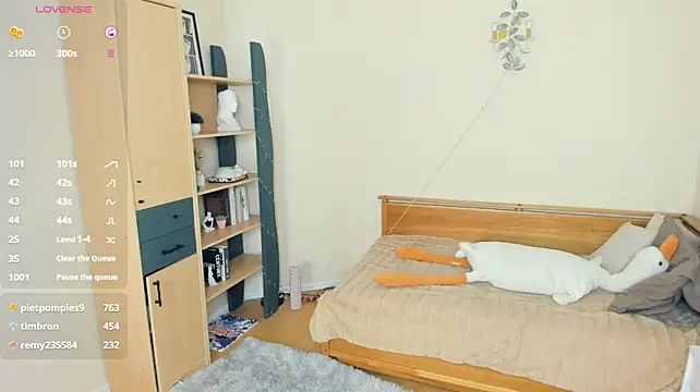 LaynePingitore 现场XXX聊天