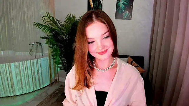 FloweryLove_1 XXX чат на живо