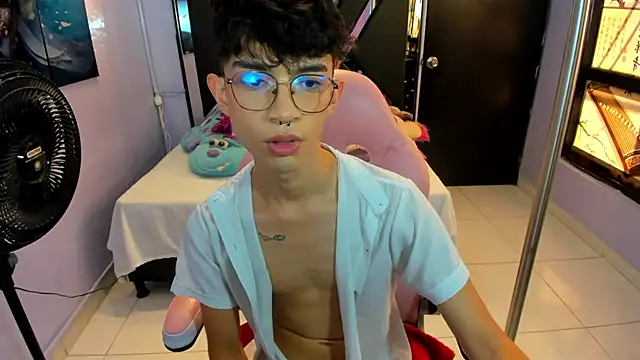 LiamHeatx live XXX chat