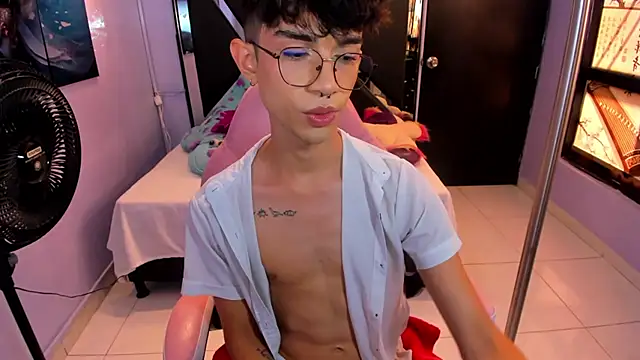 Živý XXX chat LiamHeatx