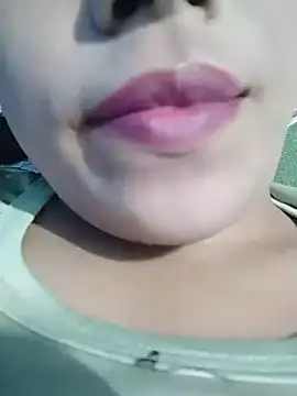 Živý XXX chat Anki-doll