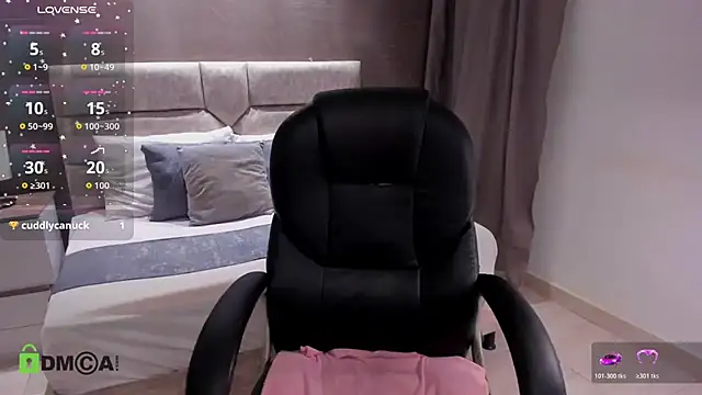 XXX chat uživo modela miaparker25