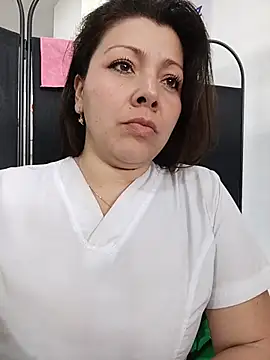 SARA_21- Live XXX-Chat