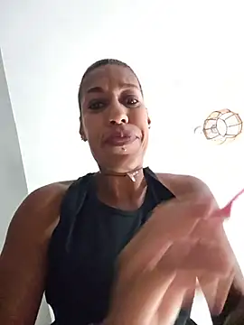 XXX chat uživo modela Goldenlace