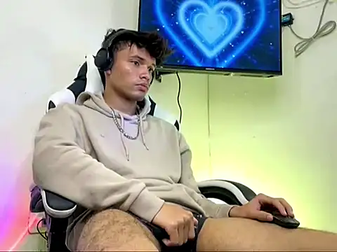 XXX chat uživo modela AlexxxGod