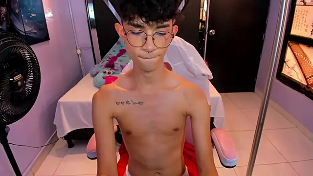XXX chat uživo modela LiamHeatx
