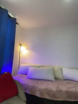 AndreaVel live XXX chat