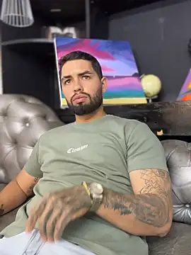 Chatroom XXX en direct de matteosantos