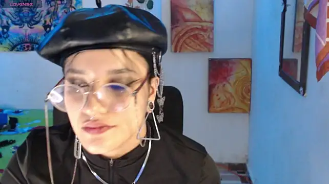 Chat +18 de bastethott ao vivo